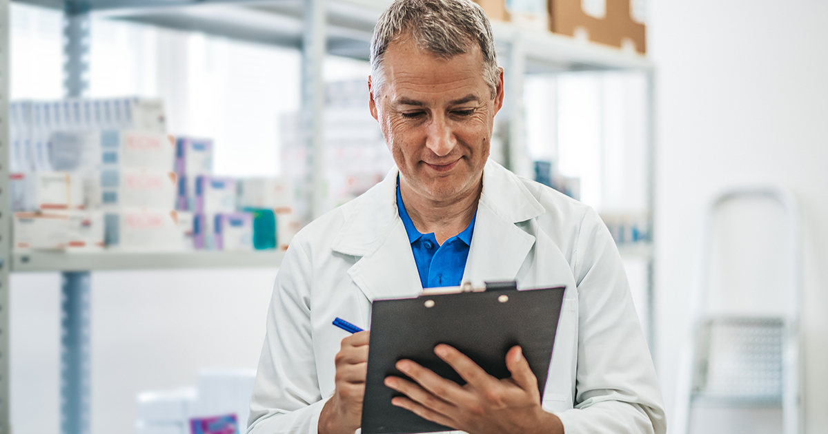 Problema de estoque na farmácia? Separamos 7 dicas de como fazer compras assertivas para sua farmácia