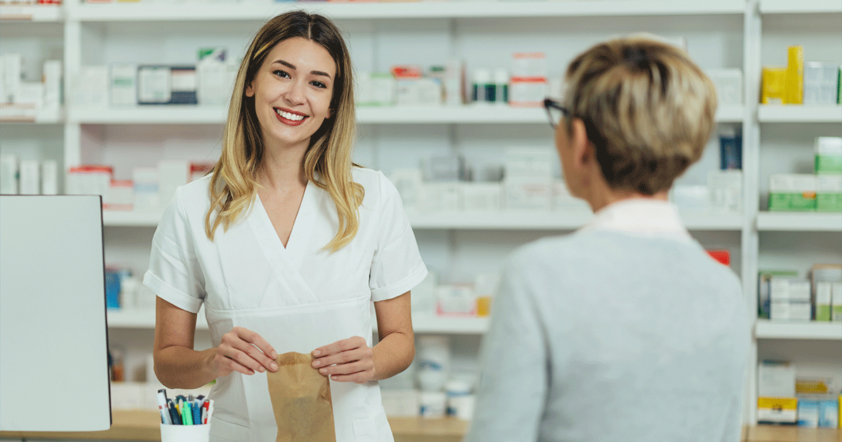 Por que é tão importante manter a postura profissional na farmácia?